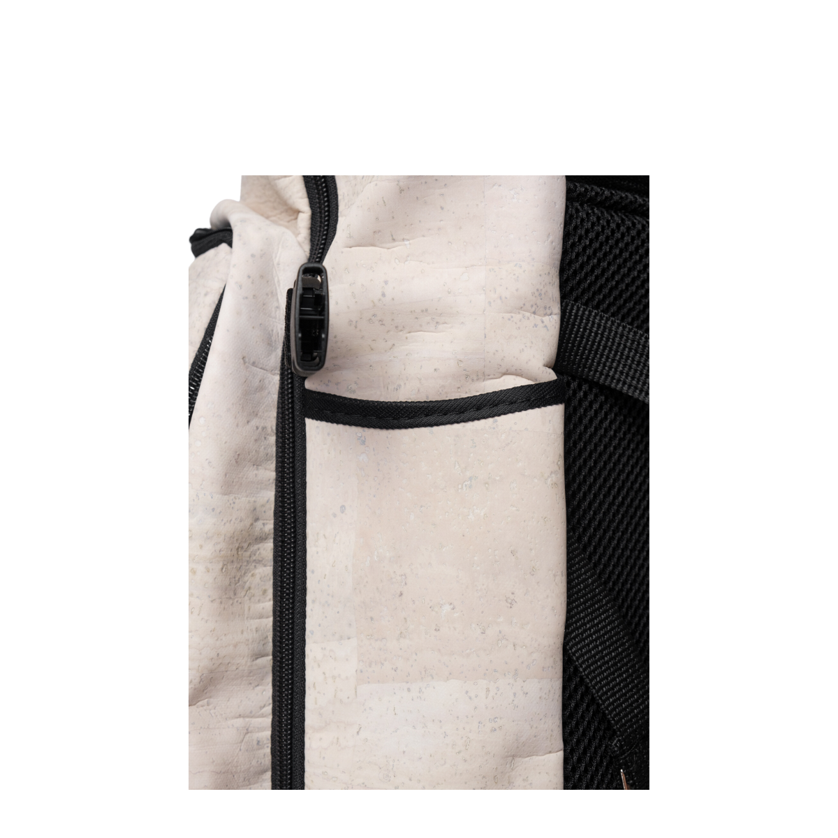 Xplorer vegan backpack for travel white