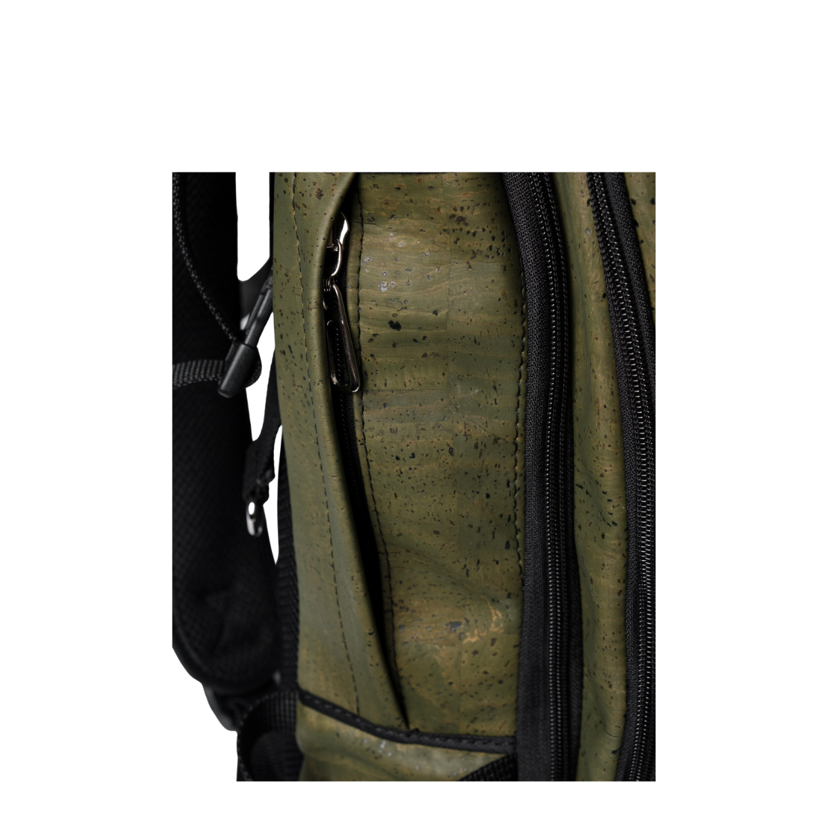 Xplorer vegan backpack for travel green